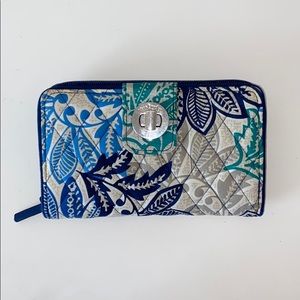 Vera Bradley Turnlock Wallet